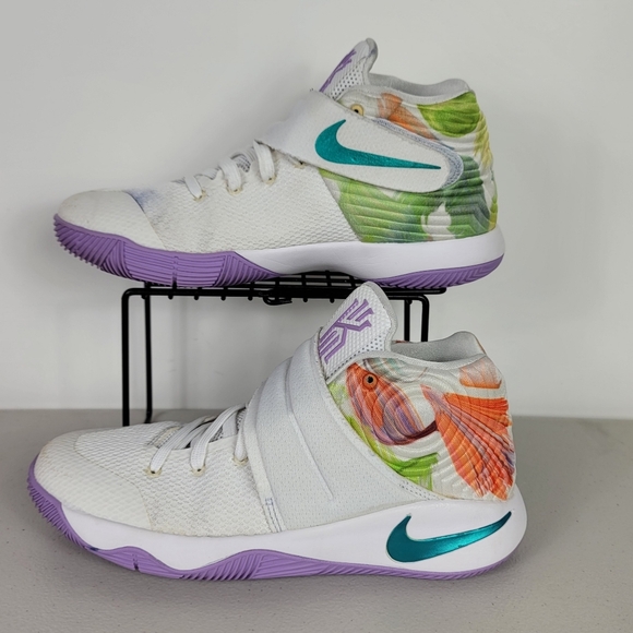 NIKE KYRIE 2 (GS) "EASTER" WHITE JADE LILAC826673-105 SIZE 7Y WOMENS - Picture 1 of 7